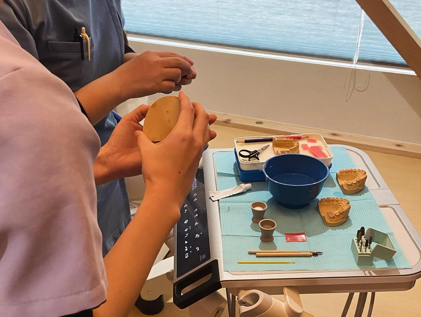 仮歯は大切です。